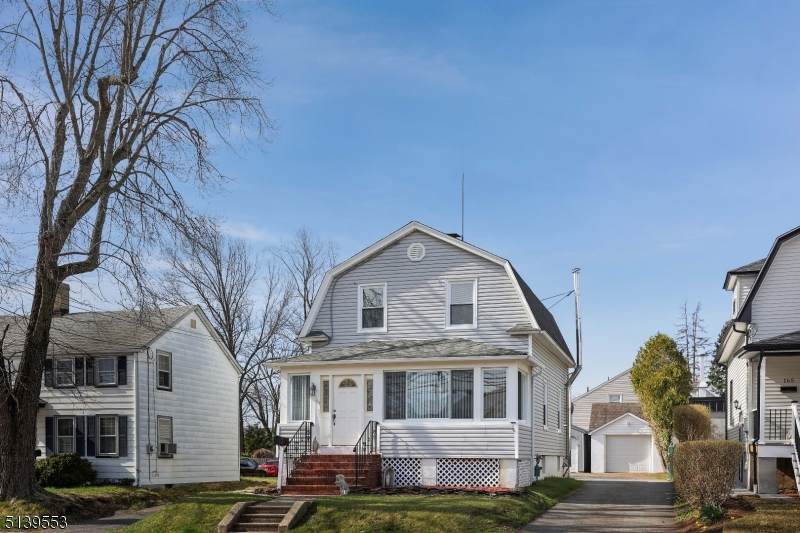 161 Westfield Ave - Photo 1