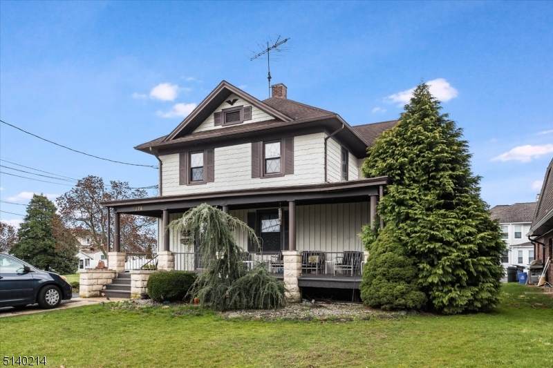 376 E Main St - Photo 1