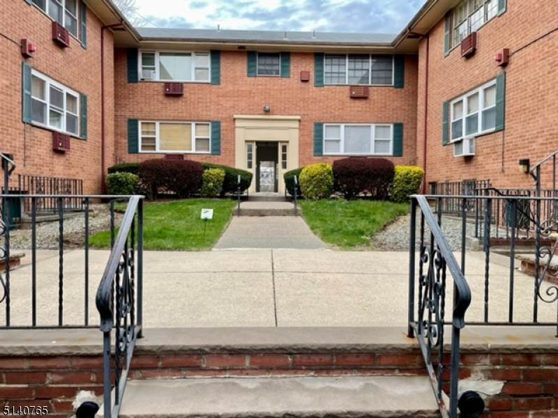 50 High St - Photo 1