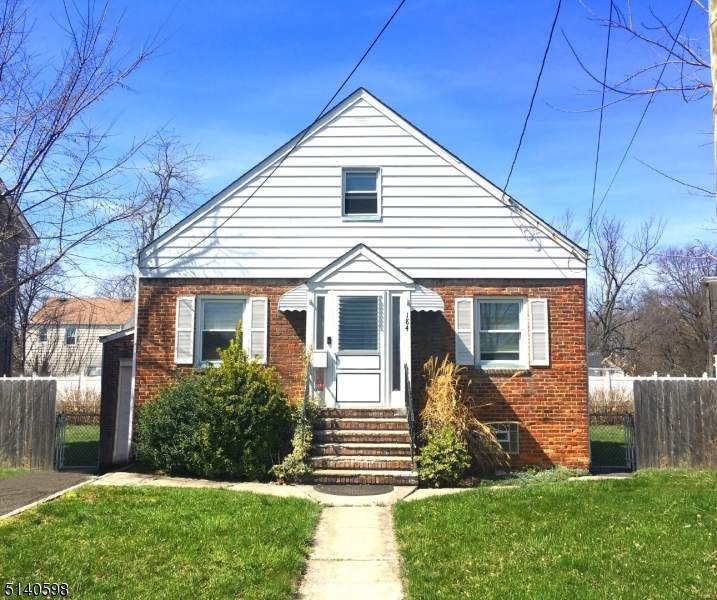 184 Kimberly Rd - Photo 1