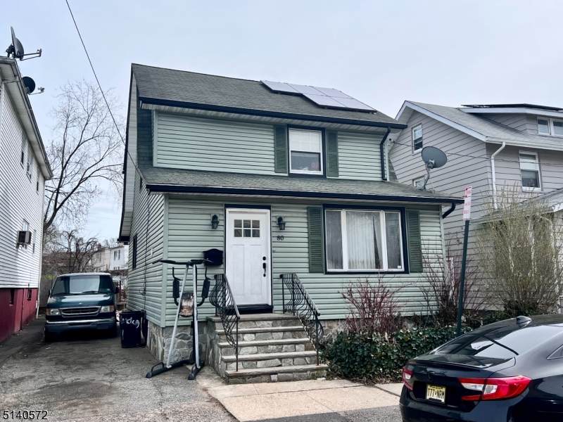 80 Lincoln Pl - Photo 1