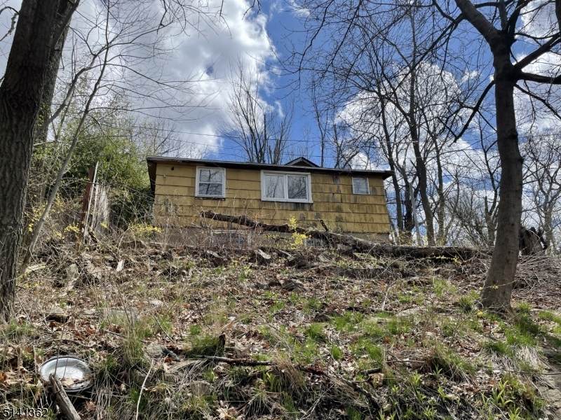 104 Espanong Rd - Photo 1