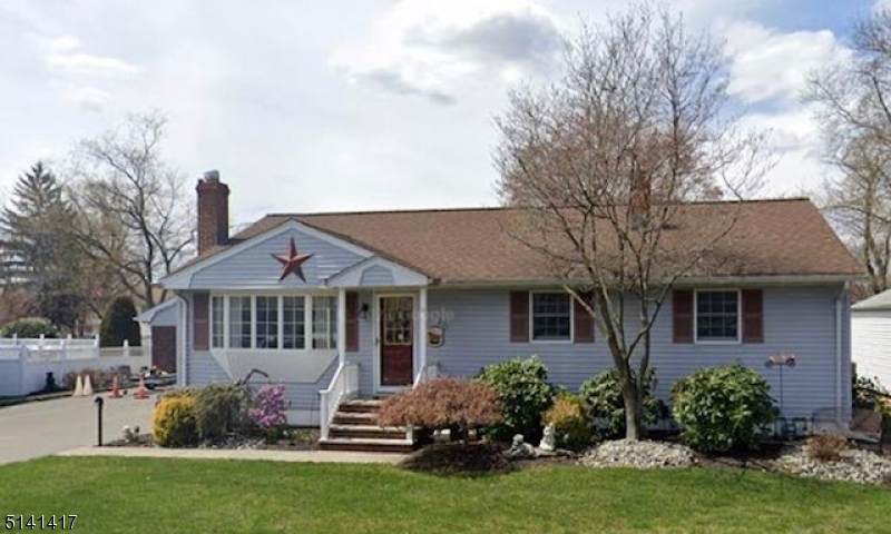 33 Spruce St - Photo 1