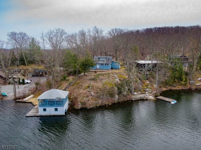 166 Pine Tree Rd - Photo 1