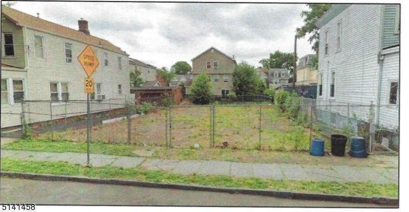 222 S 6Th St - Photo 1