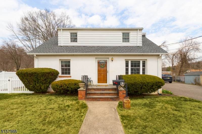 12 Chestnut St - Photo 1