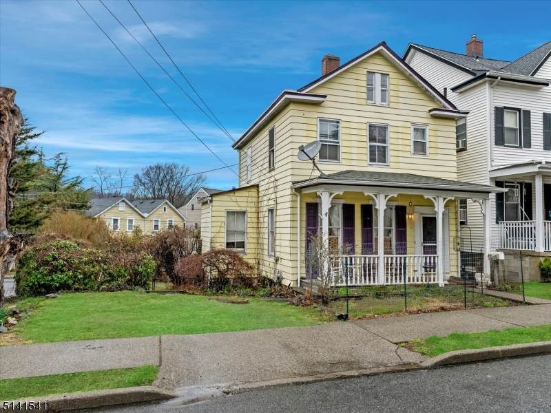 45 Phoenix Ave - Photo 1