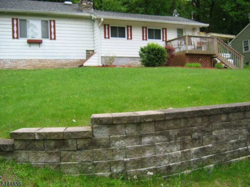 9 Hillside Rd - Photo 1