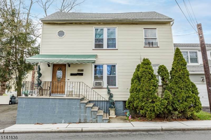 148 Burkley Pl - Photo 1