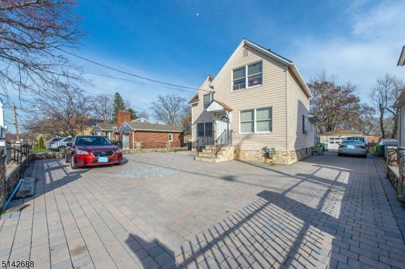 5056 Woodbridge Ave - Photo 1