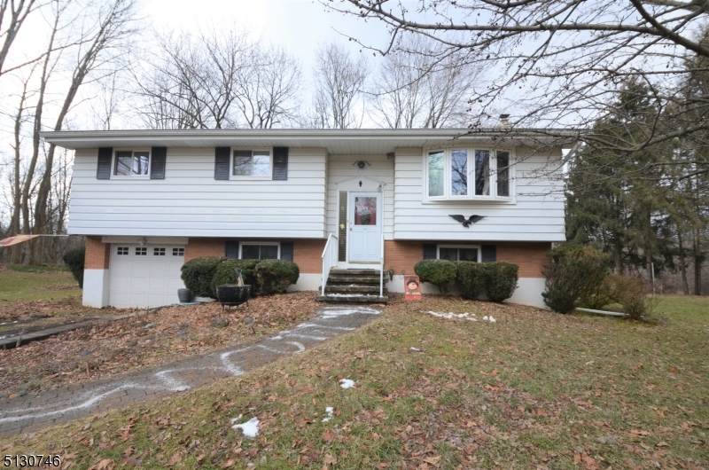 805 Uniontown Rd - Photo 1