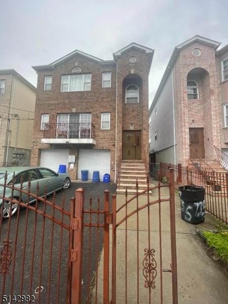 735 S 12Th St - Photo 1