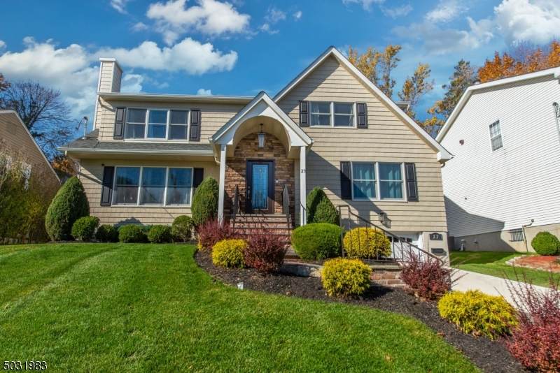 23 Whitman St - Photo 1
