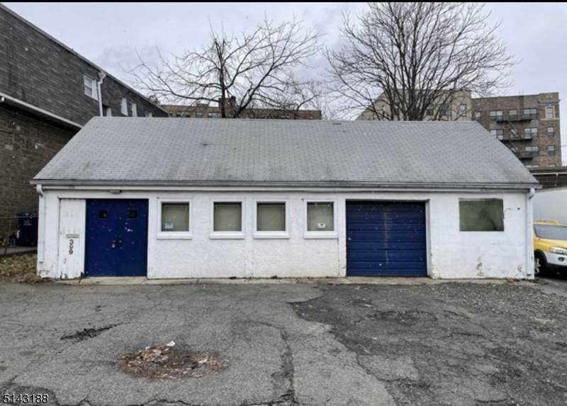 399 Dewolf Pl - Photo 1
