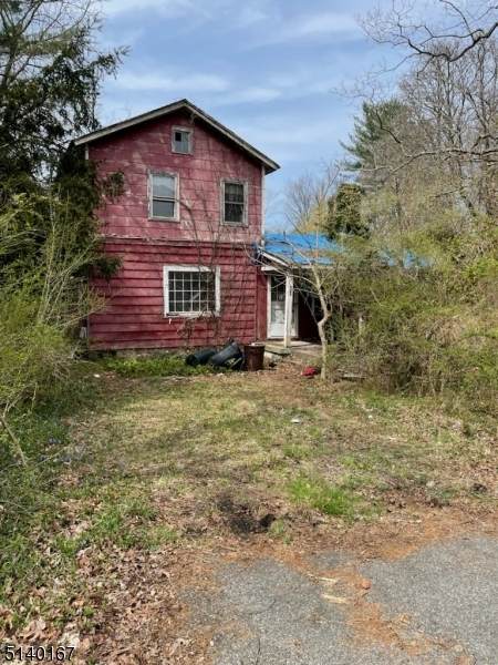 154 Oakdale Rd - Photo 1
