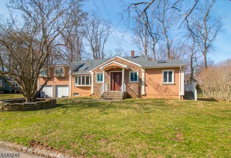 22 Leigh Dr - Photo 1
