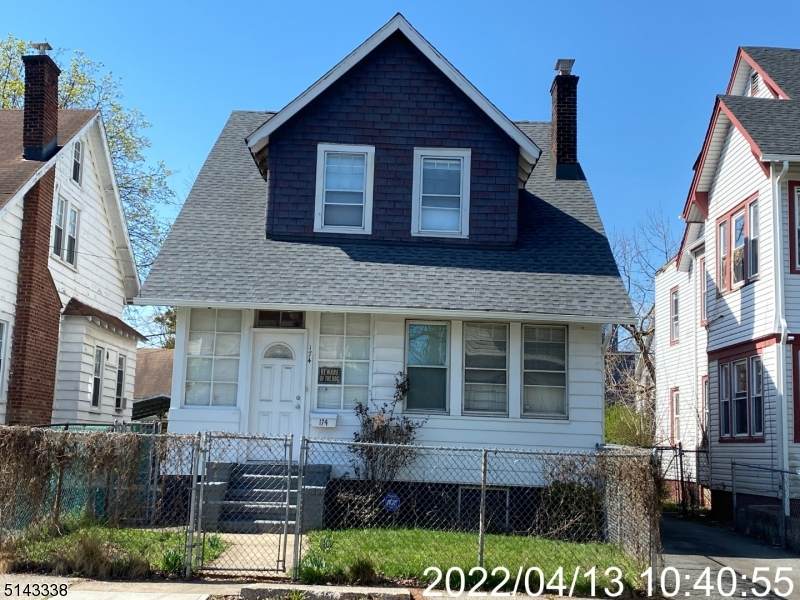 174 Shephard Ave - Photo 1