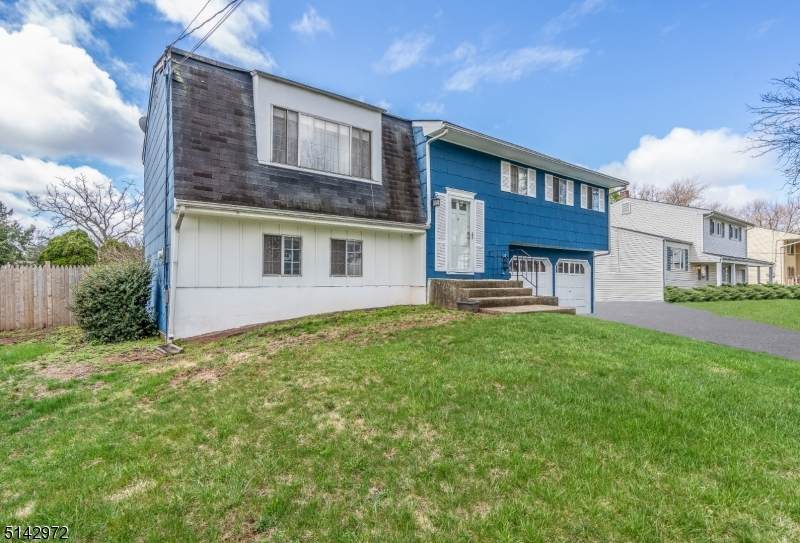 18 Winston Dr - Photo 1