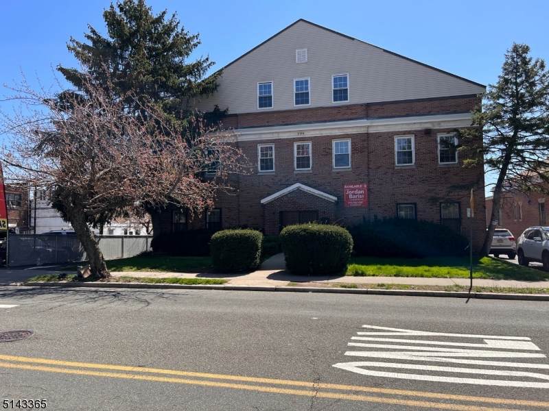 220 S Harrison St - Photo 1