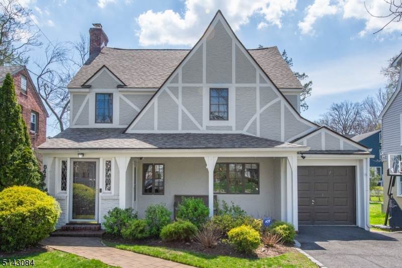844 Ridgewood Rd - Photo 1