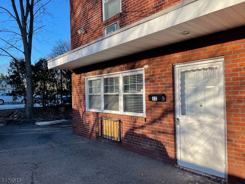 641 Franklin Ave - Photo 1