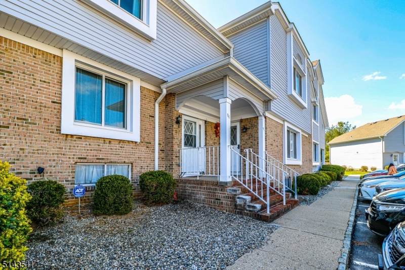 93 Joann Ct - Photo 1