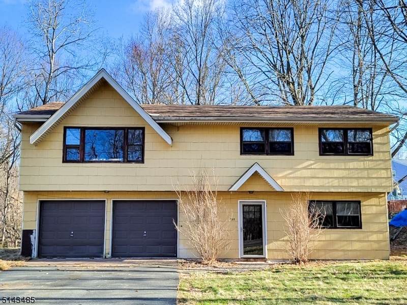 209 Wills Ave - Photo 1
