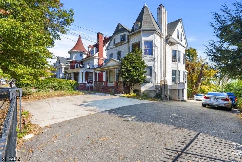393 Mt Prospect - Photo 1