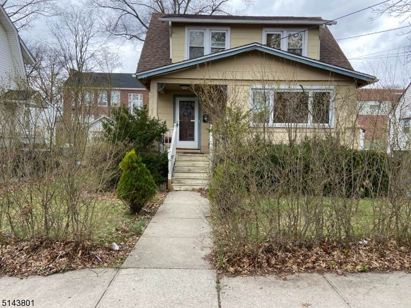 233 Oneida Pl - Photo 1
