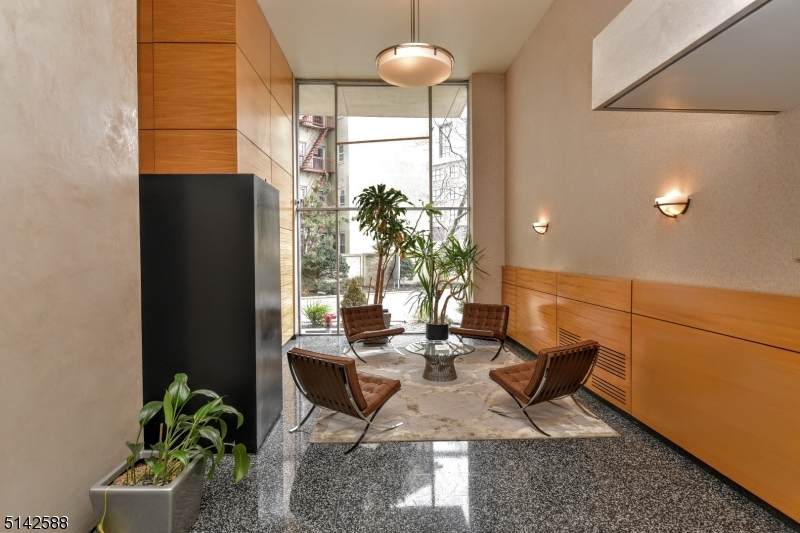 6040 Boulevard East 28H - Photo 1