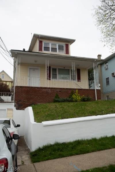 145 E 17Th St - Photo 1