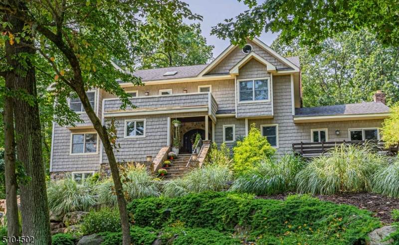 13 Woodland Rd - Photo 1