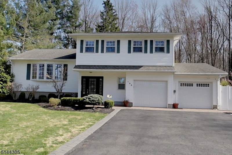 199 E Halsey Rd - Photo 1