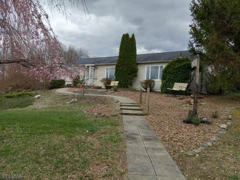 113 Linaberry Rd - Photo 1