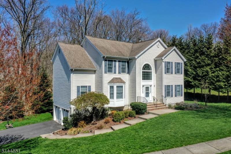 1 Sargent Ct - Photo 1