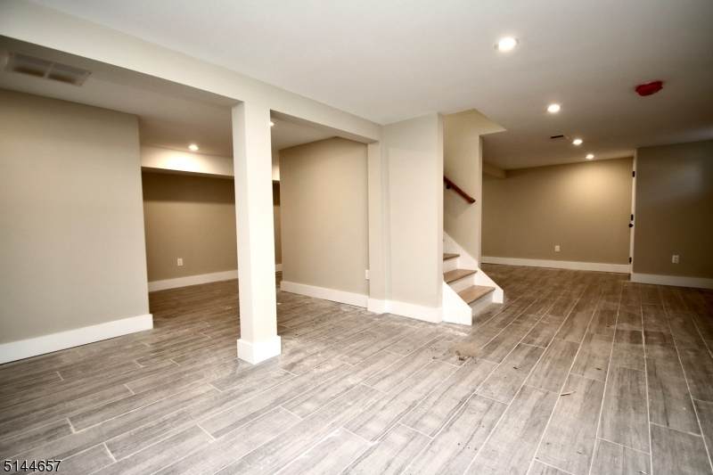13 Eastern Dr - Photo 1