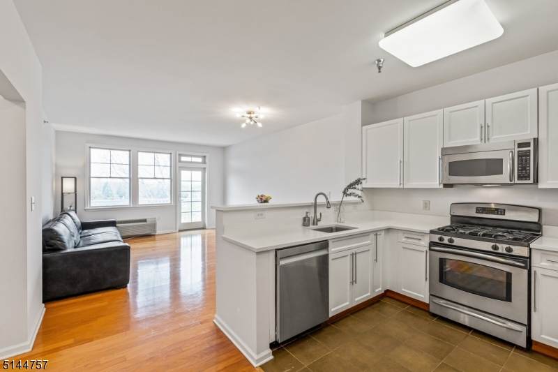 15 Enterprise Ct - Photo 1