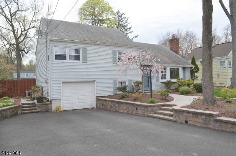 1240 Rahway Ave - Photo 1