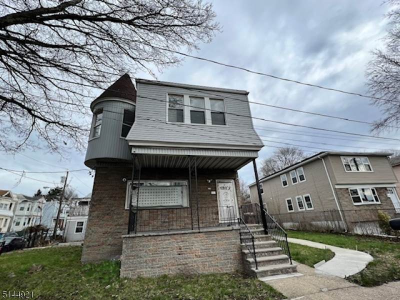 200 Eastern Pkwy - Photo 1