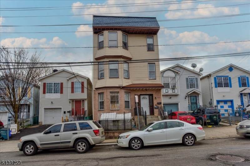 112 Watson Ave - Photo 1