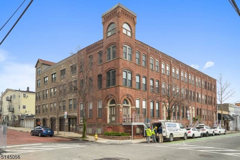 54 Mcwhorter St Unit 304 - Photo 1