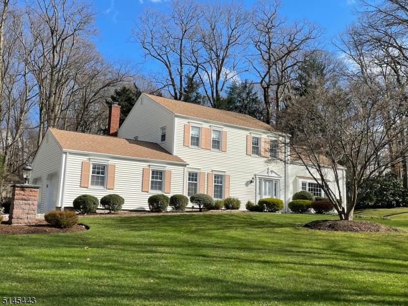 28 Corn Hill Dr - Photo 1