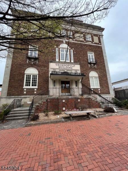 26 Park St - Photo 1