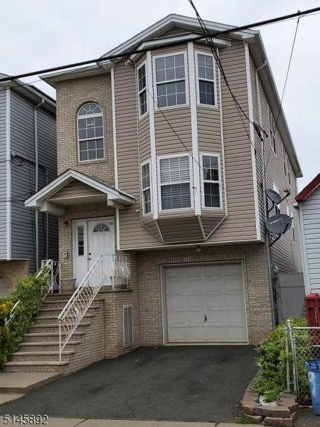 151 Broadway - Photo 1