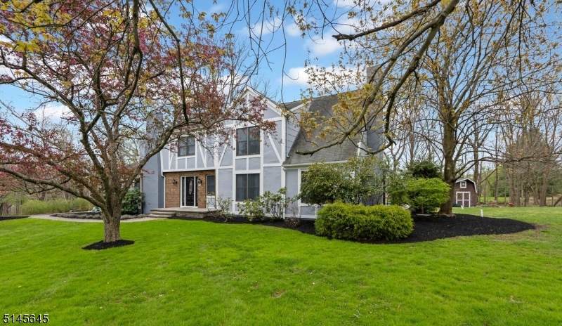 4 Federal Ln - Photo 1