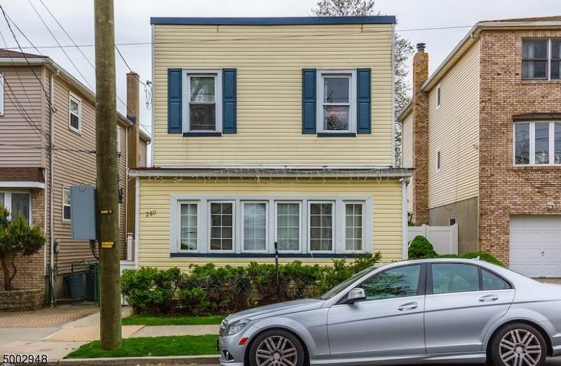 280 Bergen Ave - Photo 1