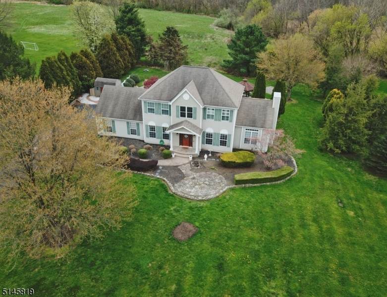 4 Trotwood Ct - Photo 1