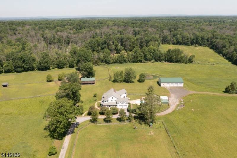 35 Hewitt Rd - Photo 1