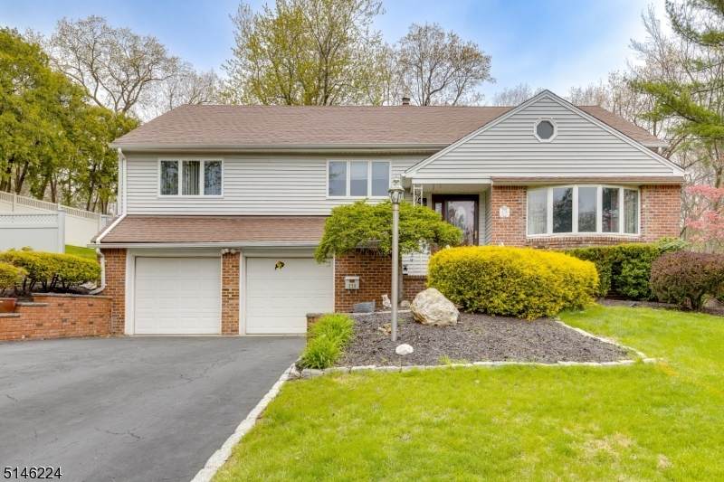 278 Ravenswood St - Photo 1