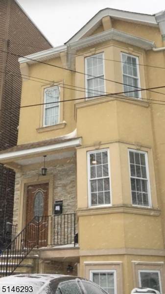 721 17Th St - Photo 1